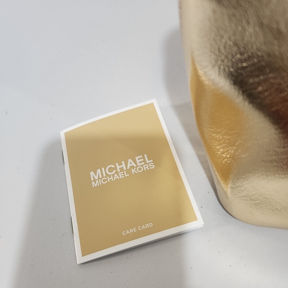 Michael Kors Small Gold Tote Bag - Picture 5 of 11